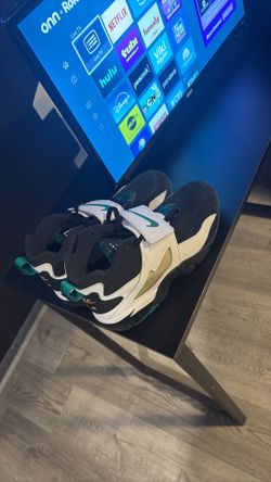 Dion shoes