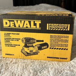 Dewalt 1/4 Sheet Palm Grip Sander