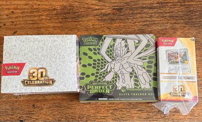 Pokémon TCG 30th Celebration Bundle – 3 Items