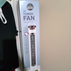 Clean Works 32" Tower Fan With Remote