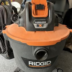 Rigid 9 Gal Vacuum 