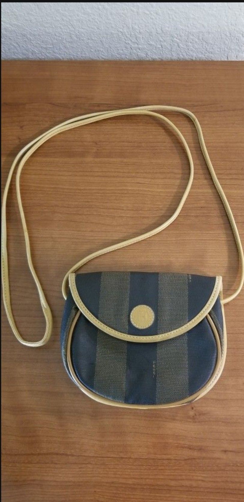 Fendi Roma Italy 1925 Vintage Crossbody Pequin Purse