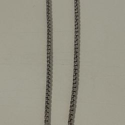 STERLING SILVER NECKLACE