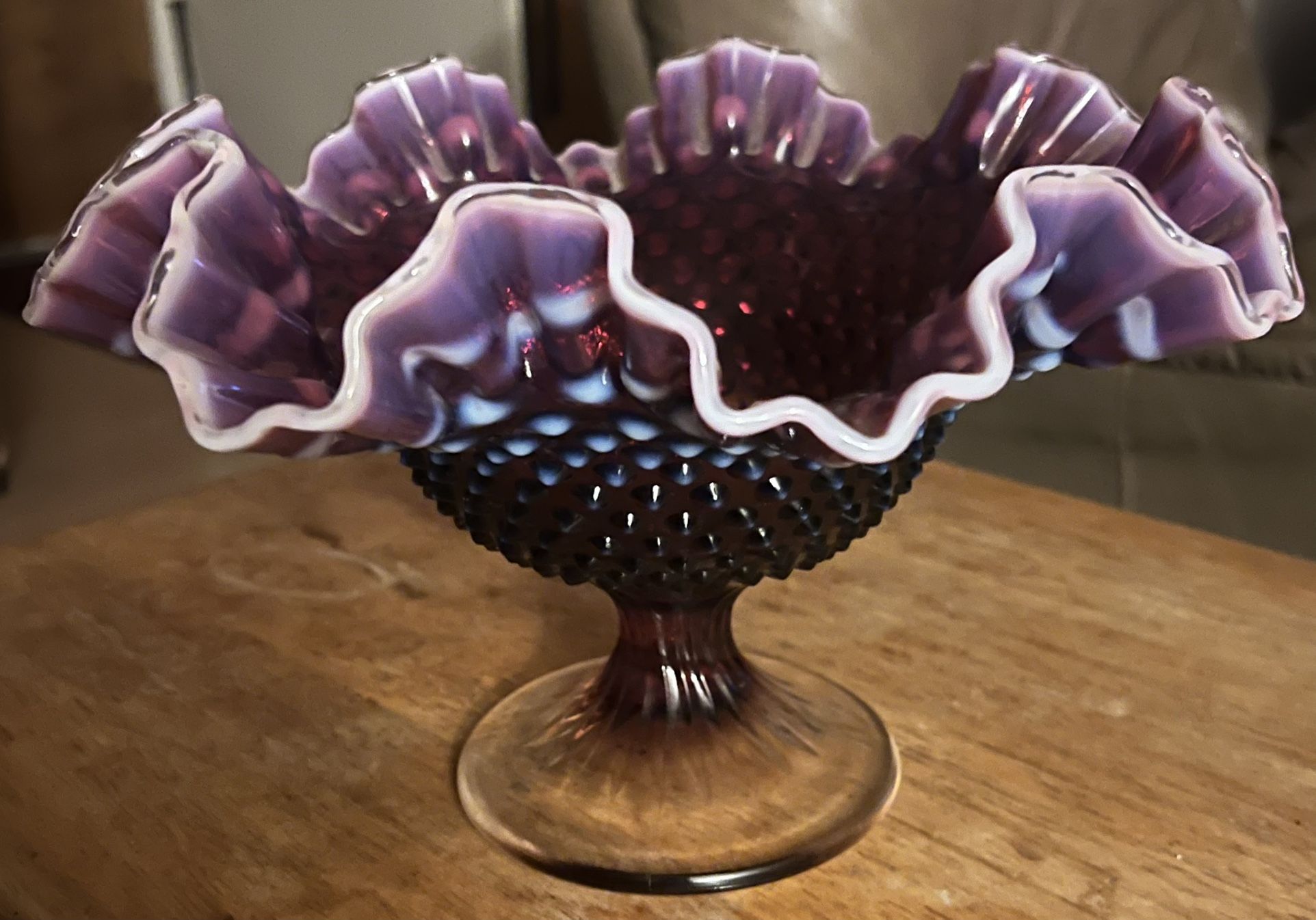 PREMIUM VINTAGE FENTON LG PLUM HOBNAIL OPALESCENT ART GLASS COMPOTE STAND BOWL