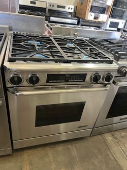 Dacor dual fuel gas range 30