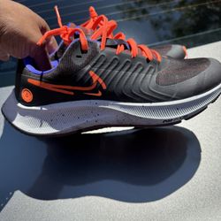 Nike 8.5 