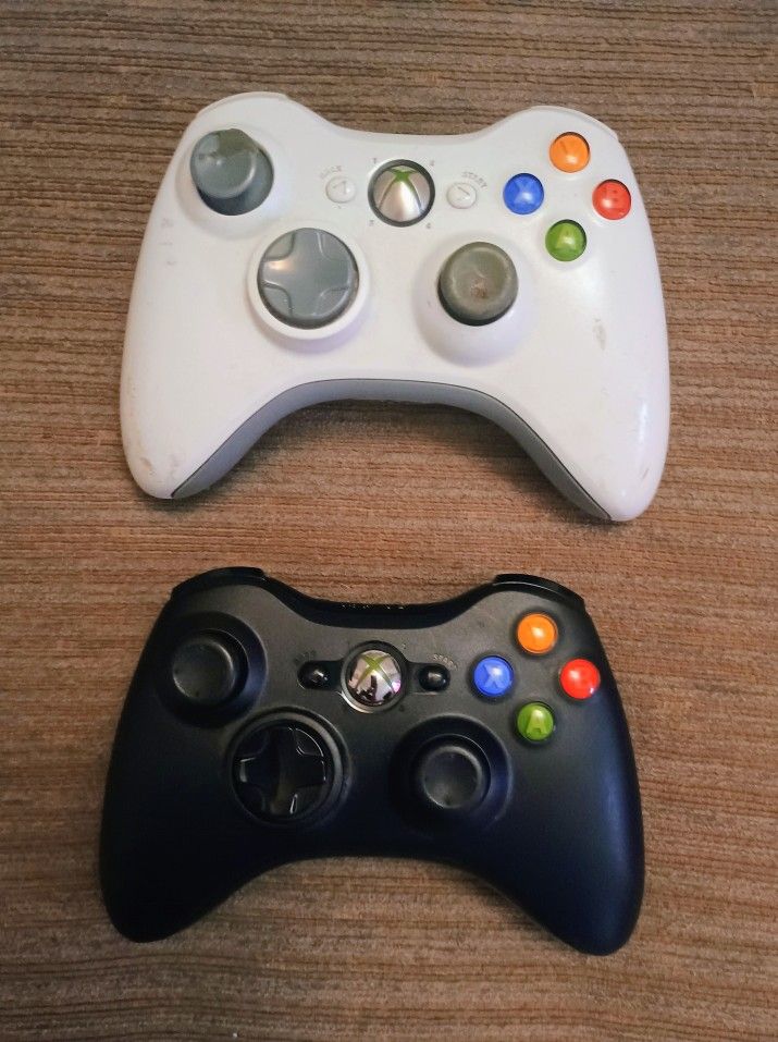 Xbox 360 Controller Bundle