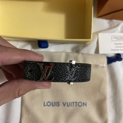 LV bracelet 