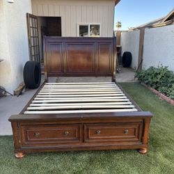 Bed With 2 Dressers For $120 