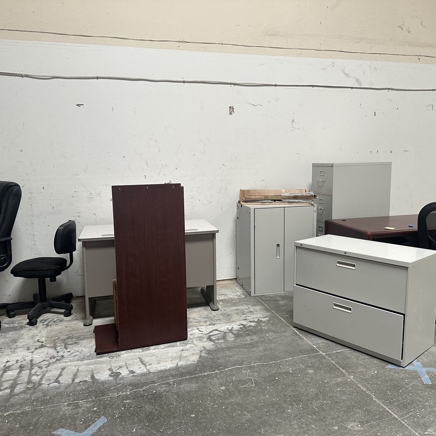 FREE Office Furniture Desks Chairs File cabinets 