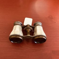 Binoculars Vintage Pearl