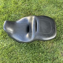 Harley Davidson Street Glide Seat