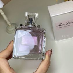 Perfume For Women “ MISS DIOR “