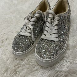 Betsy Johnson Sparkle Sneakers Size 7