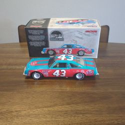 Richard Petty 1:24 Diecast 