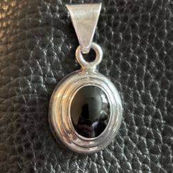 Vintage Sterling Silver (925) Taxco Black Onyx Stone Pedant from Mexico TS-15