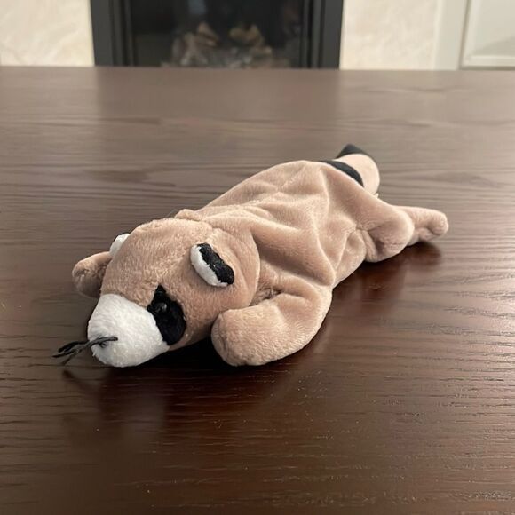 Ringo the Racoon Original Ty Beanie Baby Collection 1995 11” long Great Conditi…