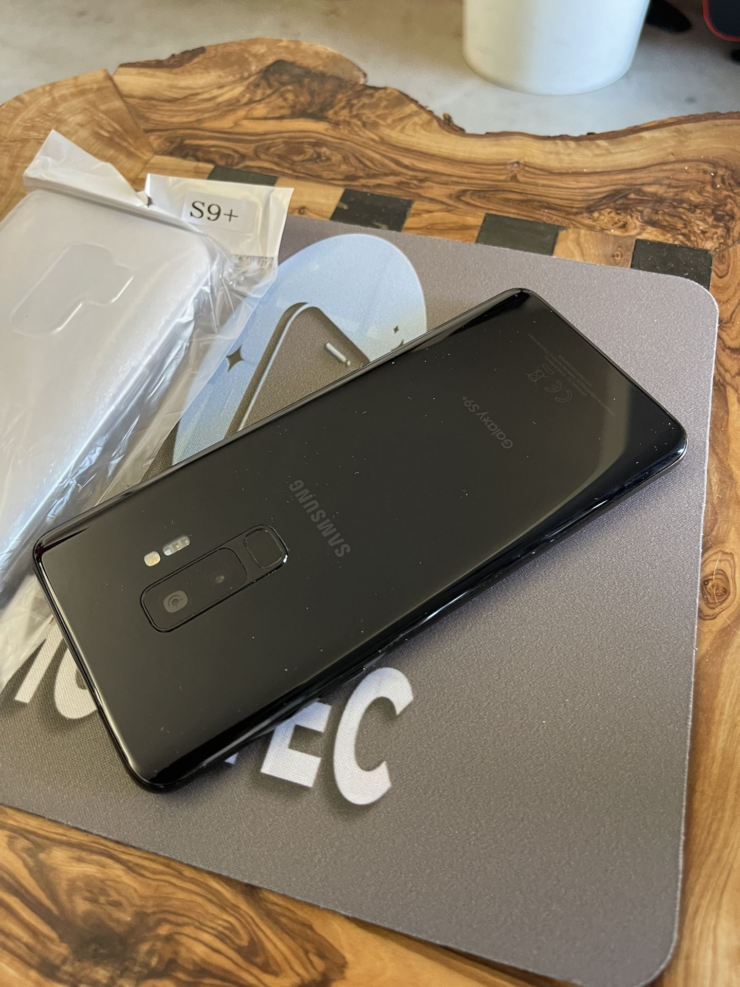Samsung Galaxy S9 Plus 64GB Black Unlocked For Any Simcard
