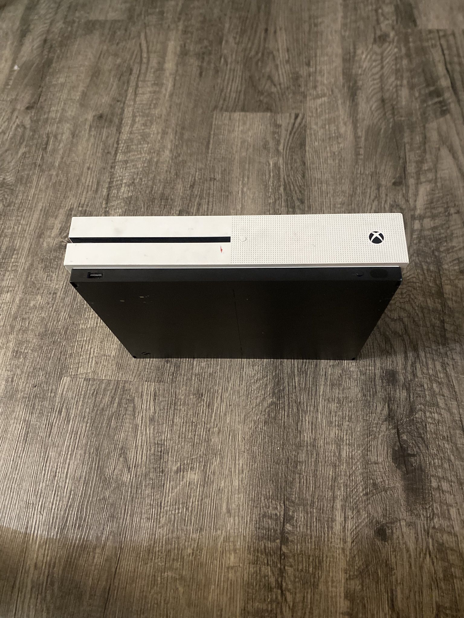 Xbox One S
