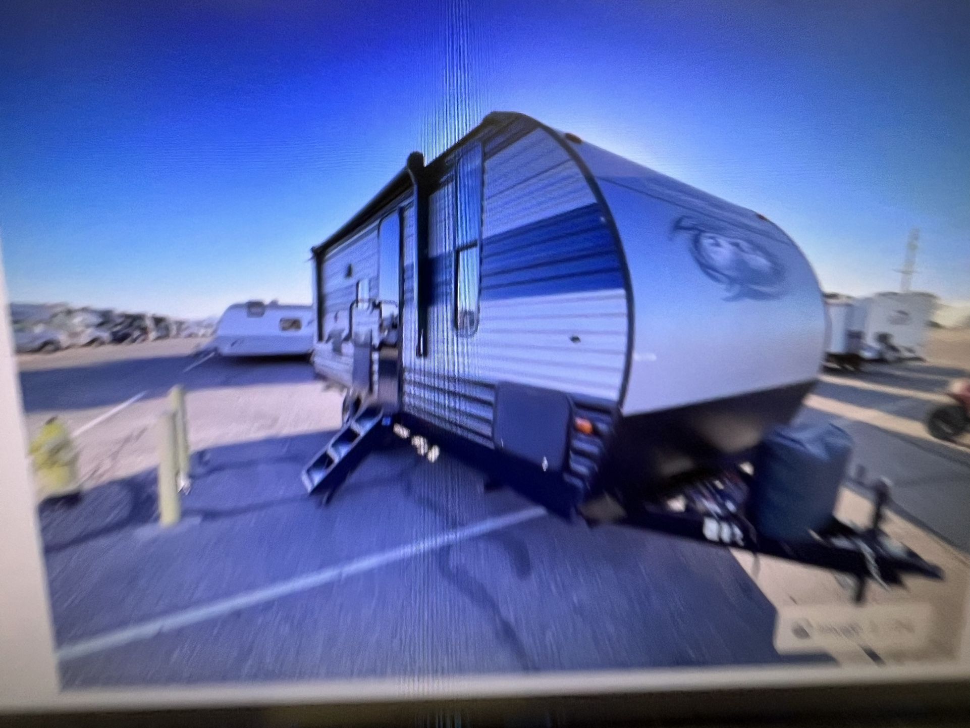 2021 CHEROKEE 234 DC