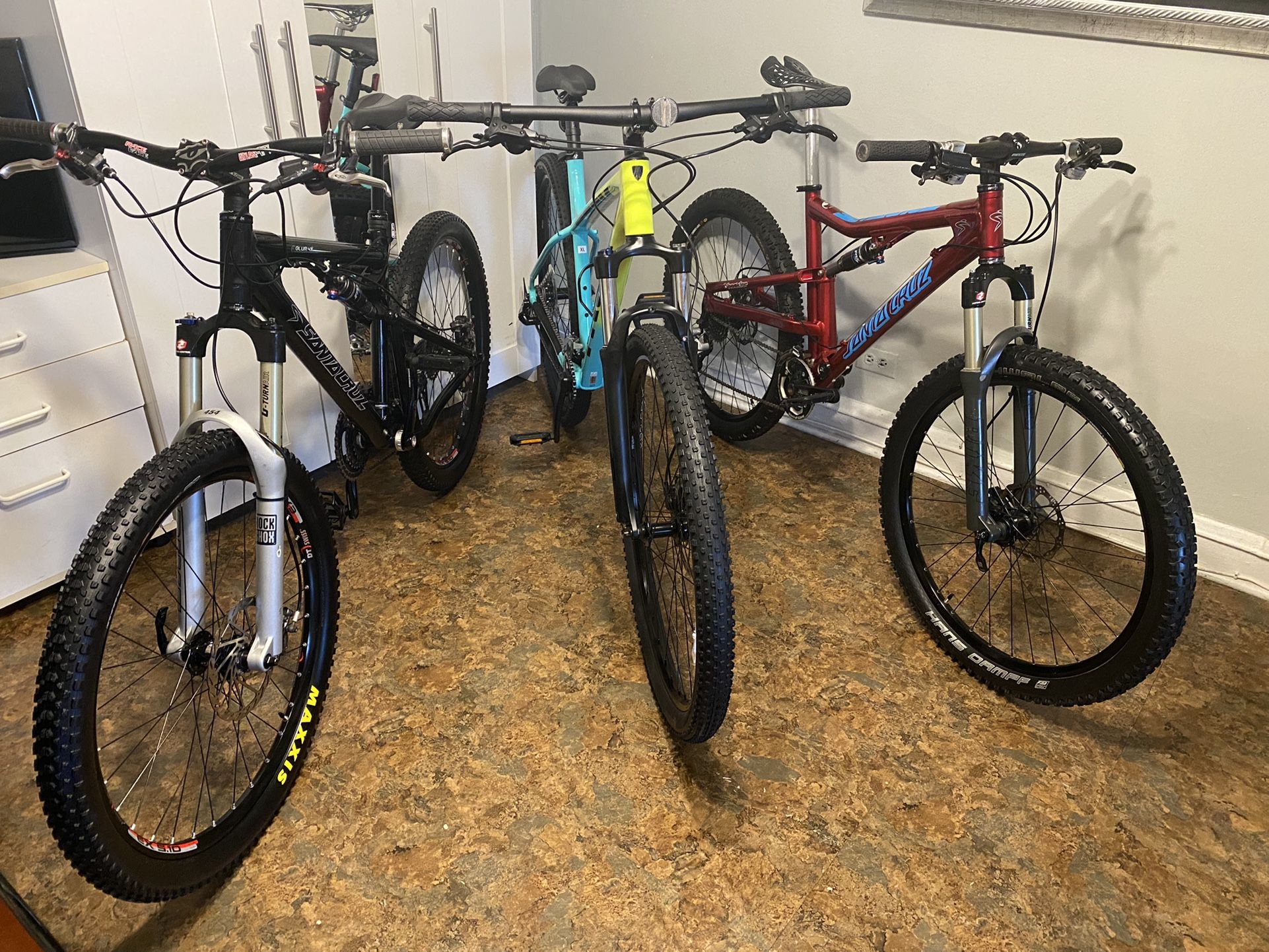 2 Mountain Bikes