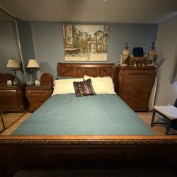 Solid wood bedroom Set