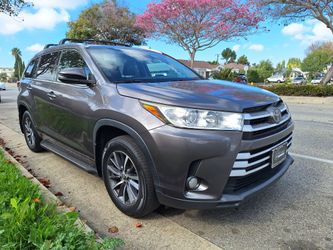 2017 Toyota Highlander