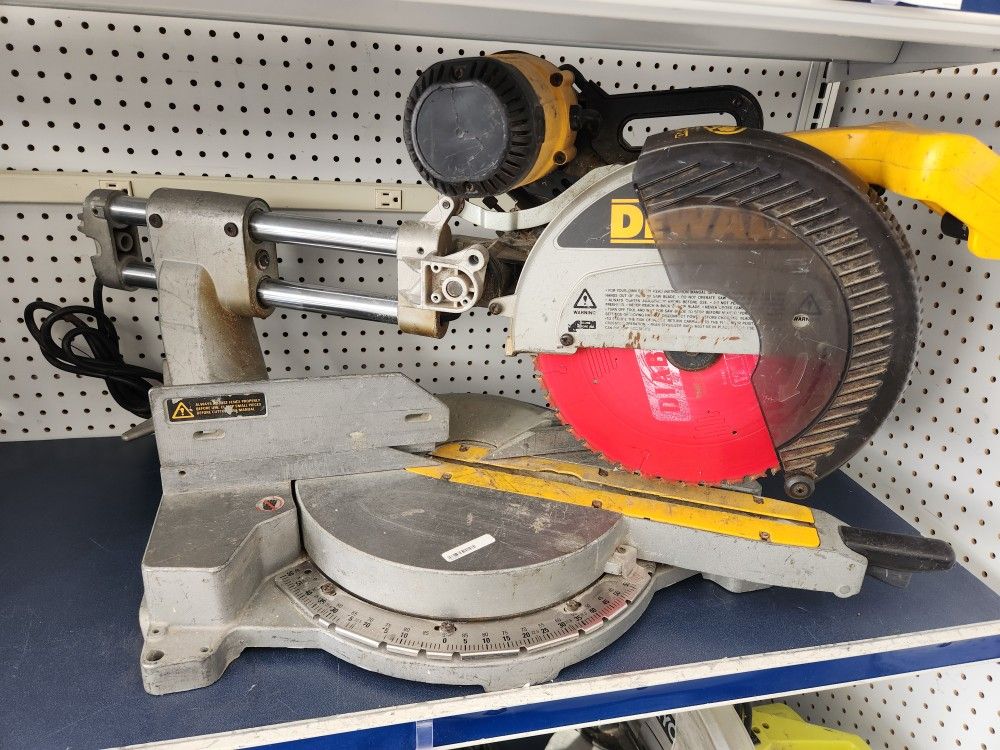 Dewalt Sliding Compound Mitre Saw 12"