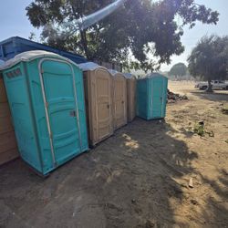 Porta Pottys 