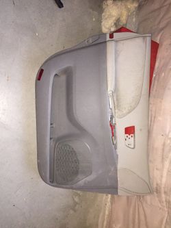 2014 Toyota sienna driver side door panel