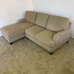 2-Piece Sectional Couch Sofa *Free Delivery*