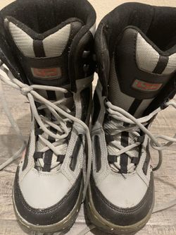 Gray And Black Snowboarding boots - size 5