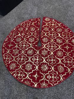 Christmas Tree Skirt