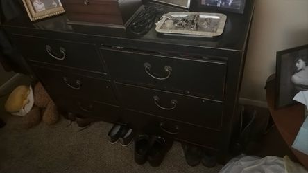 Black real wood dresser