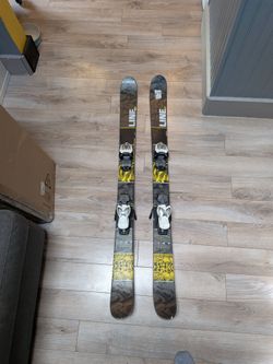 LINE kids skis 124cm and boots