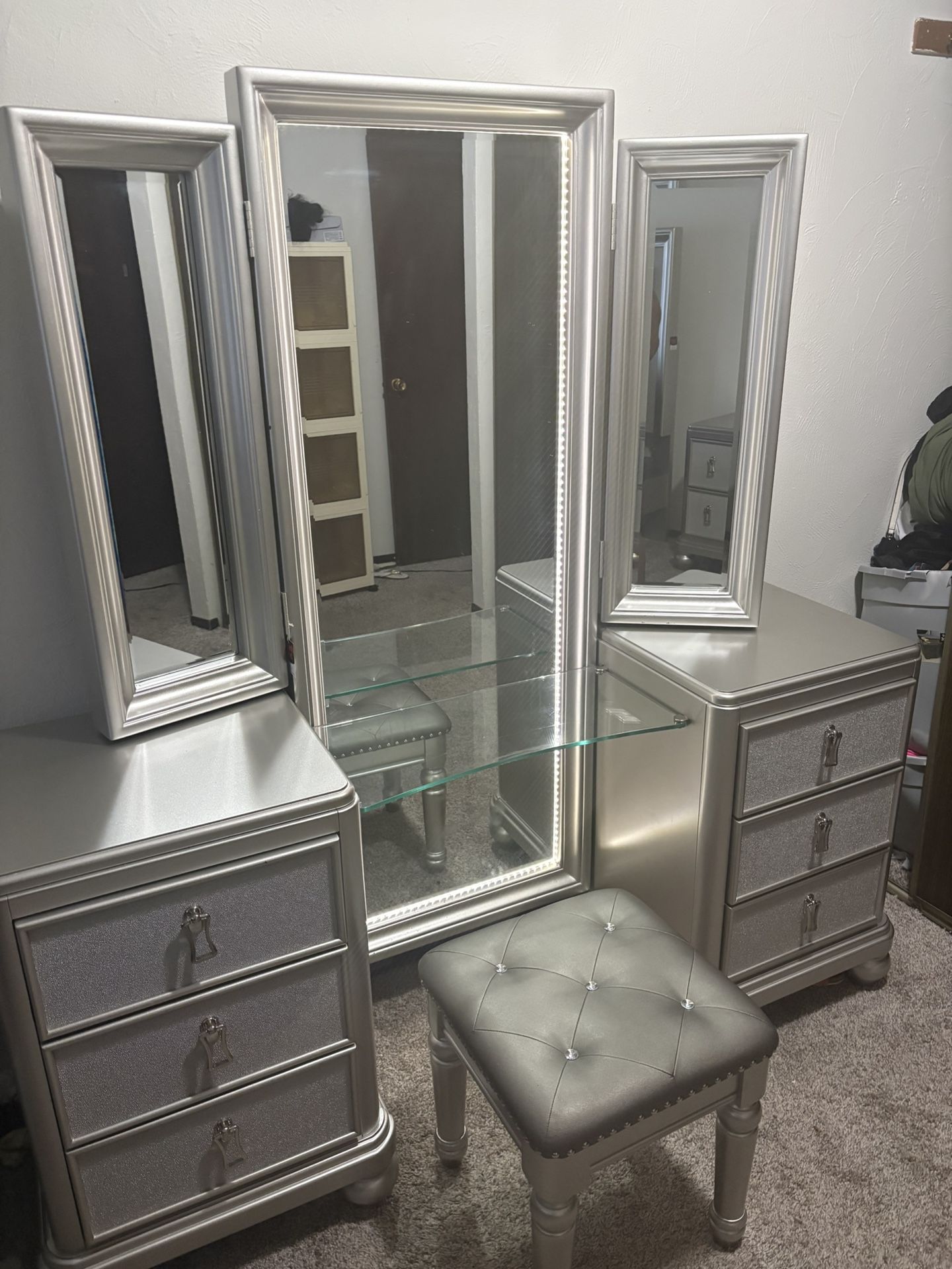 Furniture For Sale 