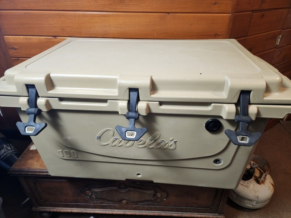 Cabelas Polar Cap Cooler