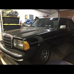 1983 Mercedes-Benz 300