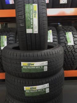 235/45/18 Set de Nuevas Llantas