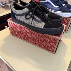 VANS SIZE 12