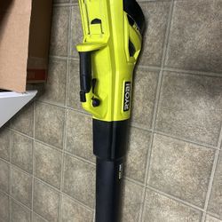 RYOBI 40V 120 MPH 550 CFM Cordless Battery Leaf Blower