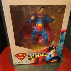 Dc Super Man Statue 