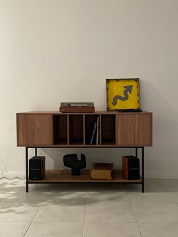 Record player/Media Console