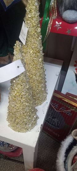 New gold glitter glam cone's high quality masterpiece very detailed