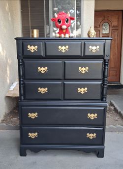 5 Drawer Solid Wood Dresser from Ballman and Cummings Furniture- Black with Gold