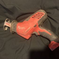 Milwaukee Saw Saw 