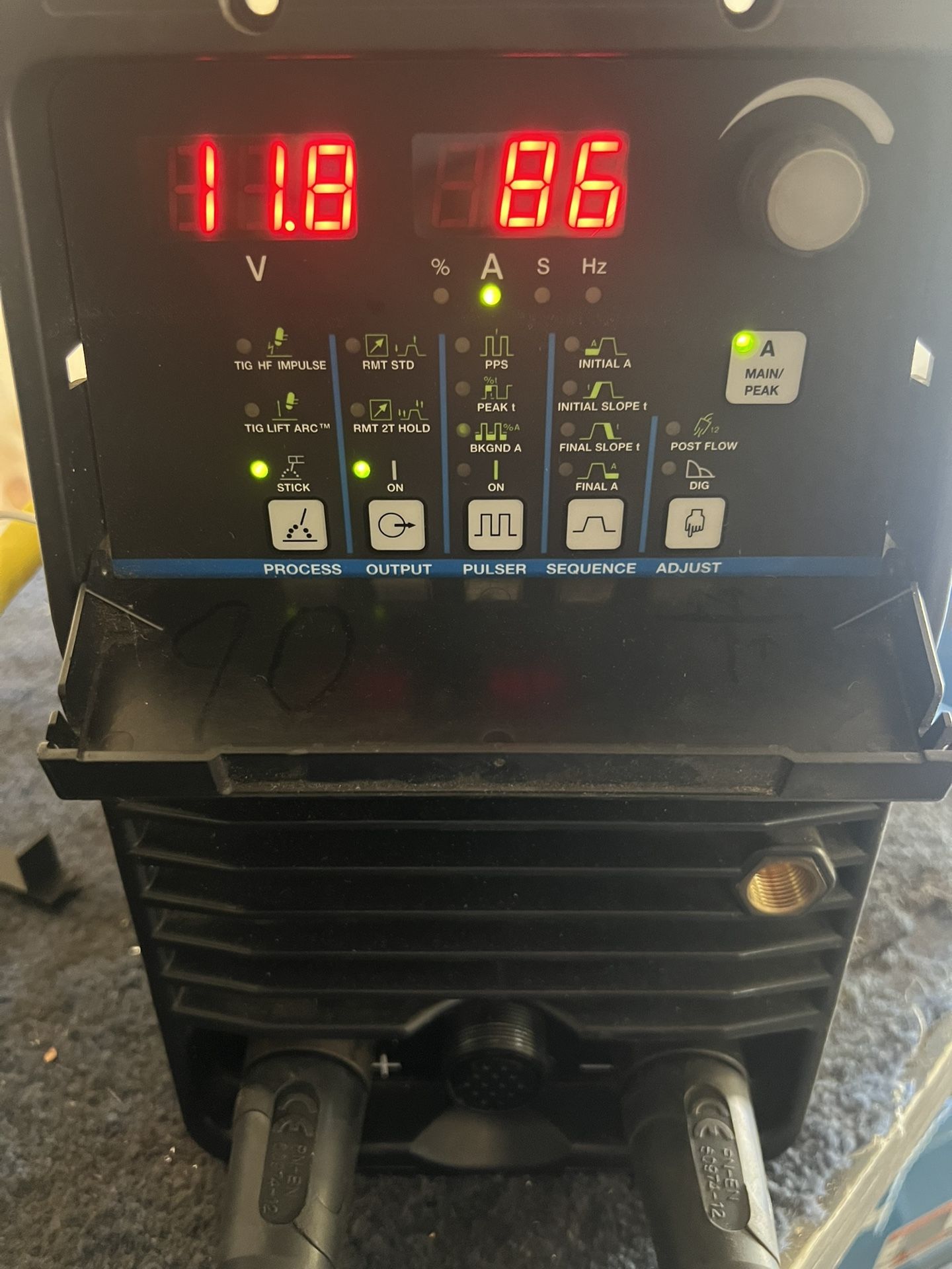 Miller Electric Maxstar 200 (2)