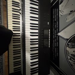 Komplete s61 Midi Controller 