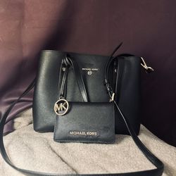 Bolsa y Cartera Negra