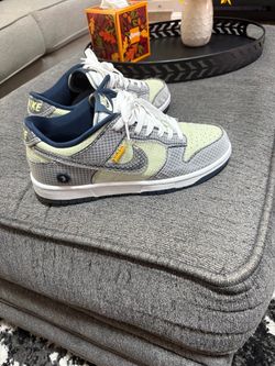 Nike dunk UNLA size 8.5